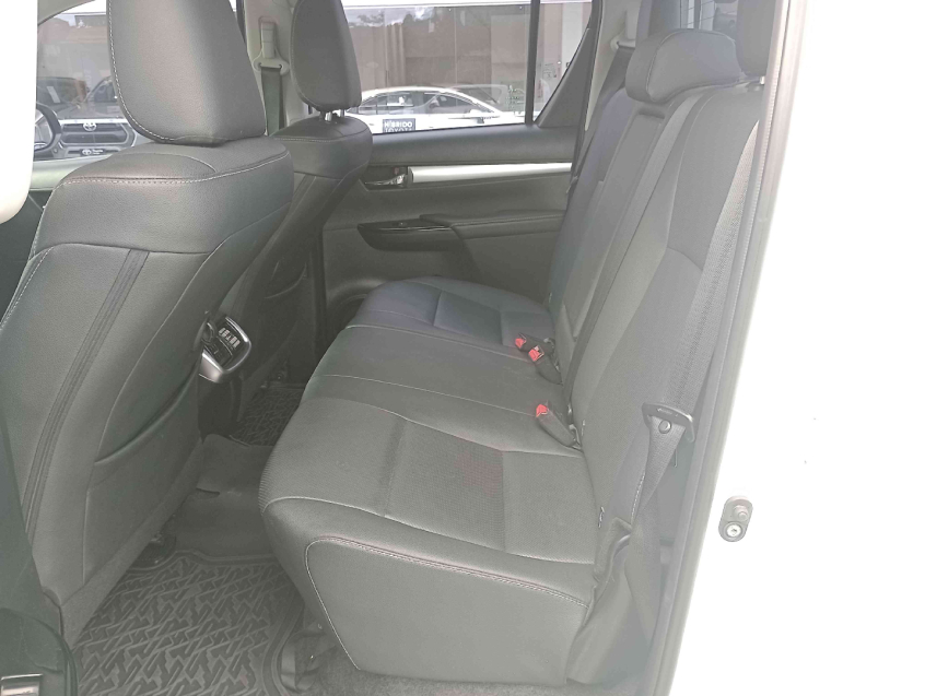 toyota hilux 2.8 d-4d turbo diesel cd srx 4x4 automatico 2022