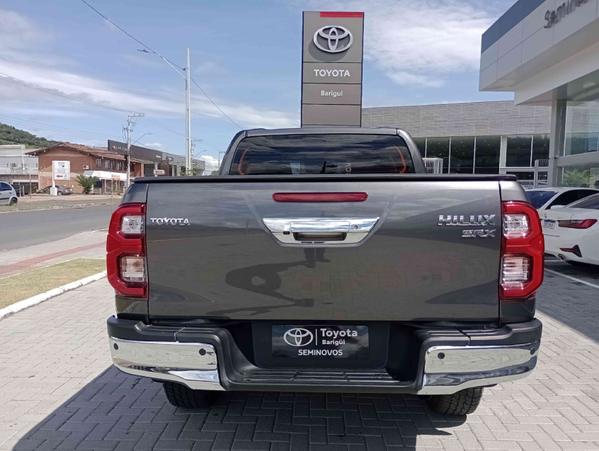 toyota hilux 2.8 d-4d turbo diesel cd srx 4x4 automatico 2021