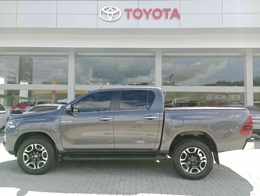 toyota hilux 2.8 d-4d turbo diesel cd srx 4x4 automatico 2021