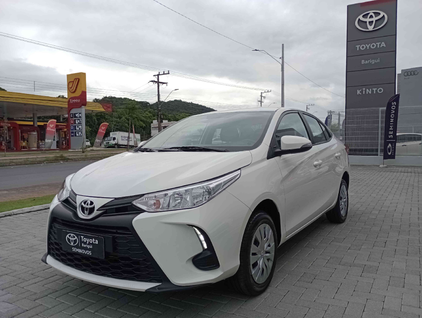 toyota yaris 1.5 16v flex sedan xl multidrive 2025