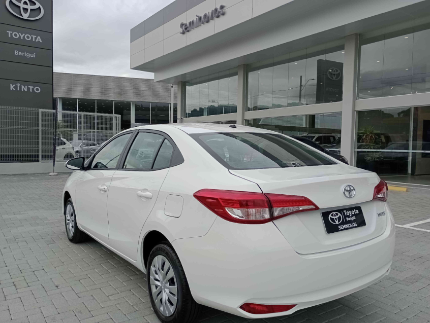 toyota yaris 1.5 16v flex sedan xl multidrive 2025