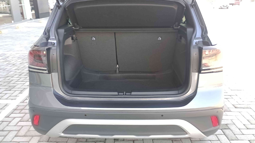 volkswagen t-cross 1.4 250 tsi total flex highline automatico 4p 2025