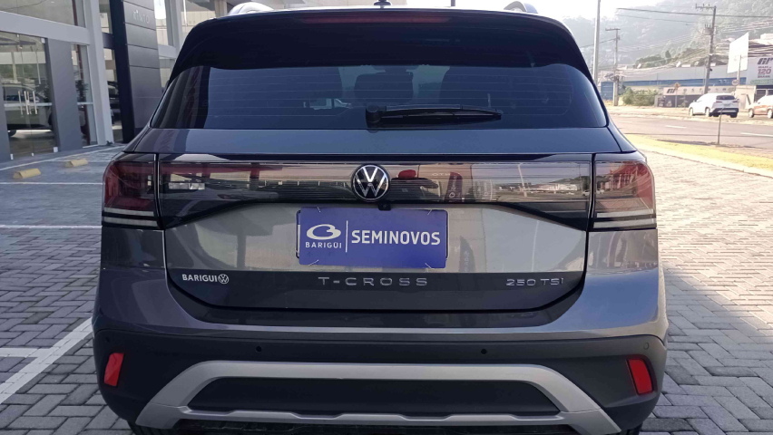 volkswagen t-cross 1.4 250 tsi total flex highline automatico 4p 2025