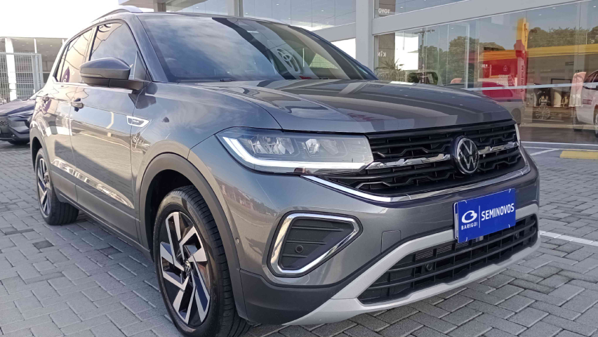 volkswagen t-cross 1.4 250 tsi total flex highline automatico 4p 2025 volkswagen t-cross 1.4 250 tsi total flex highline automatico 4p 2025