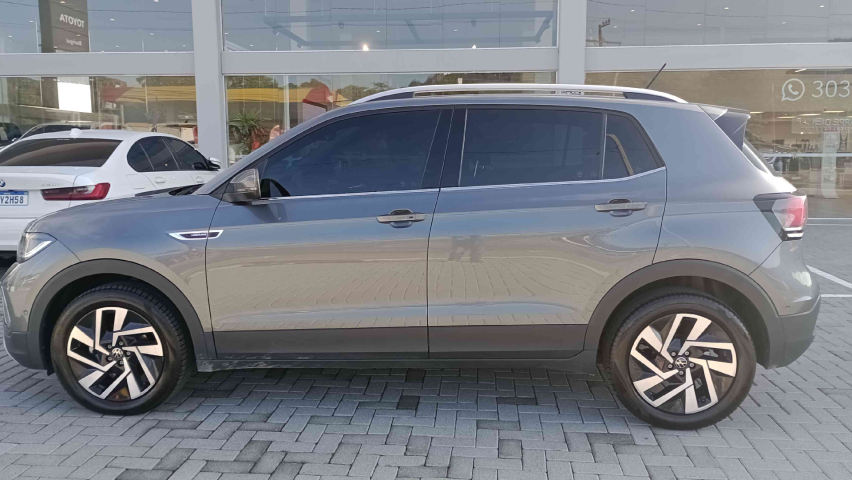 volkswagen t-cross 1.4 250 tsi total flex highline automatico 4p 2025