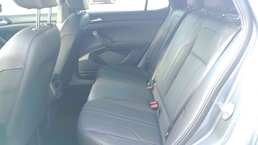 volkswagen t-cross 1.4 250 tsi total flex highline automatico 4p 2025