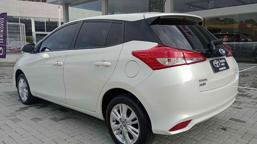 toyota yaris 1.3 16v flex xl plus tech multidrive 4p automatico 2019