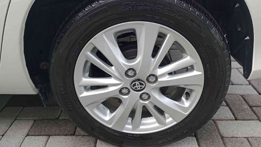toyota yaris 1.3 16v flex xl plus tech multidrive 4p automatico 2019