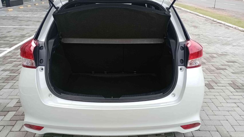 toyota yaris 1.3 16v flex xl plus tech multidrive 4p automatico 2019