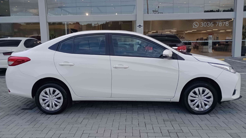 toyota yaris 1.5 16v flex sedan xl live multidrive 4p automatico 2023