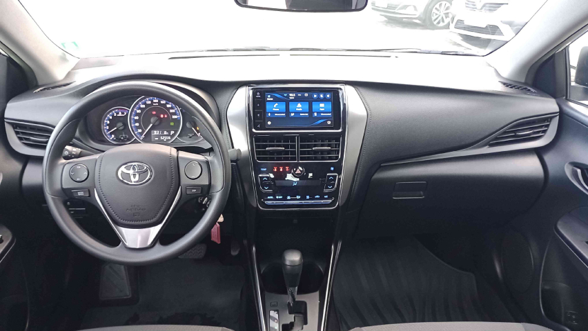 toyota yaris 1.5 16v flex sedan xl live multidrive 4p automatico 2023