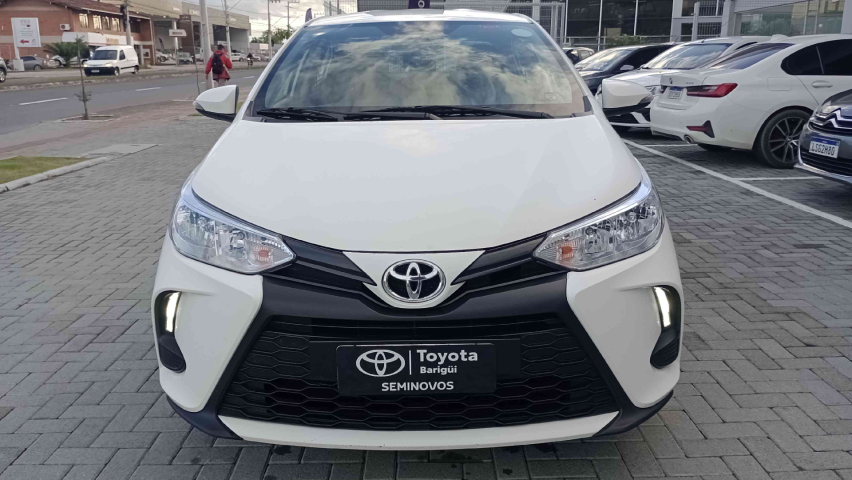 toyota yaris 1.5 16v flex sedan xl live multidrive 4p automatico 2023