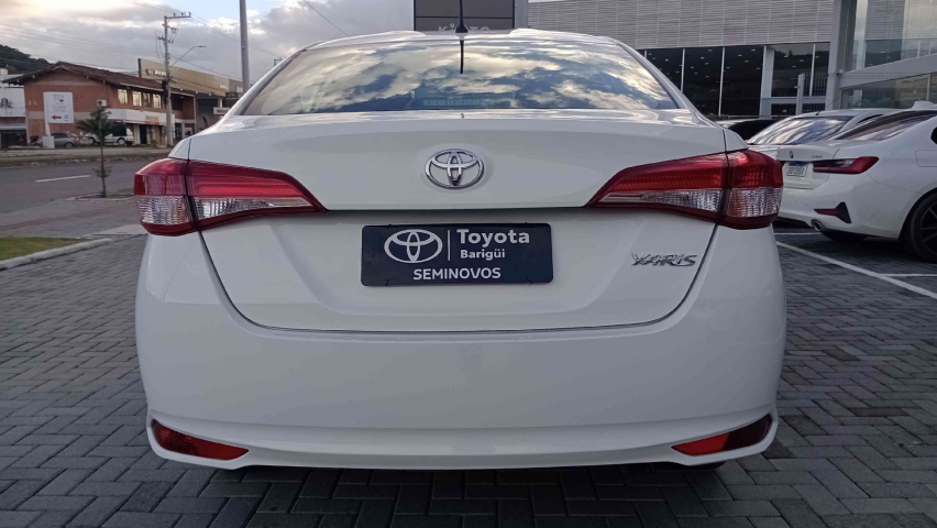 toyota yaris 1.5 16v flex sedan xl live multidrive 4p automatico 2023