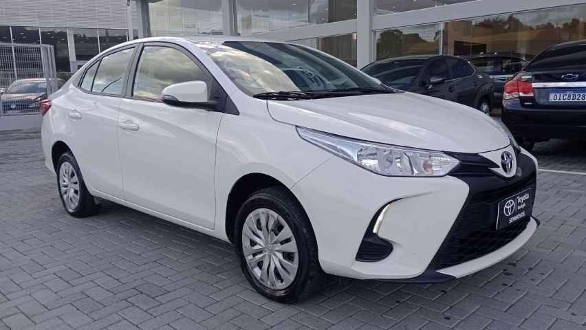 toyota yaris 1.5 16v flex sedan xl live multidrive 4p automatico 2023 toyota yaris 1.5 16v flex sedan xl live multidrive 4p automatico 2023