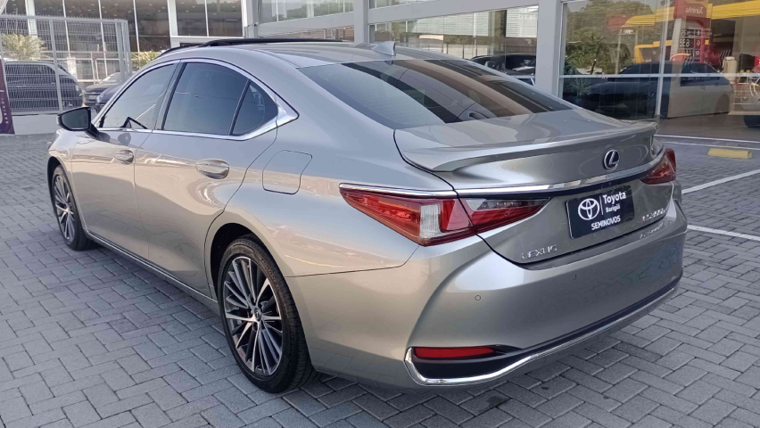 lexus es 300h 2.5 16v hibrido cvt 4p automatico 2023