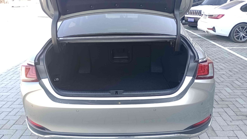 lexus es 300h 2.5 16v hibrido cvt 4p automatico 2023