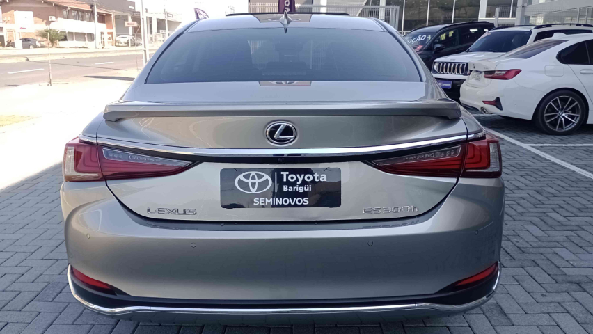 lexus es 300h 2.5 16v hibrido cvt 4p automatico 2023
