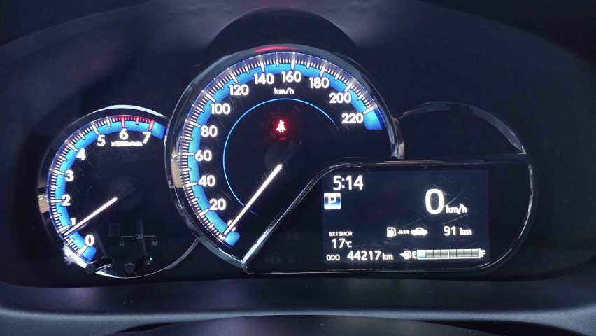 toyota yaris 1.5 16v flex xs multidrive 4p automatico 2024