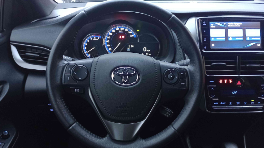toyota yaris 1.5 16v flex xs multidrive 4p automatico 2024