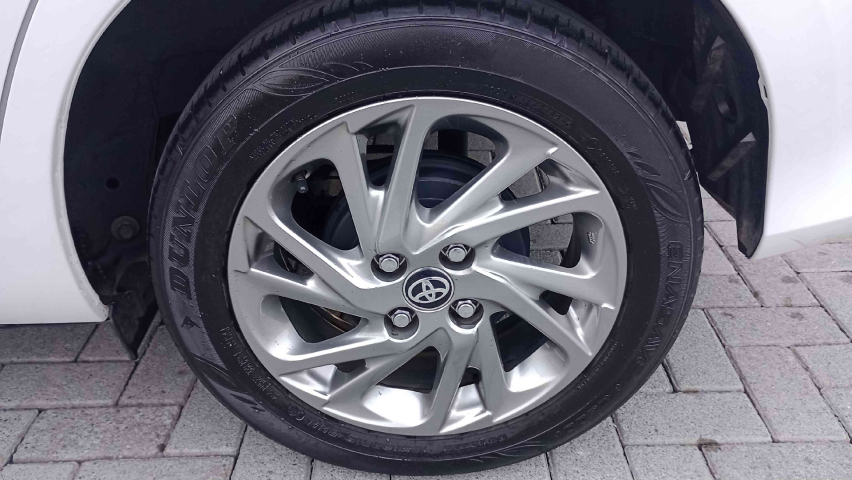toyota yaris 1.5 16v flex xs multidrive 4p automatico 2024