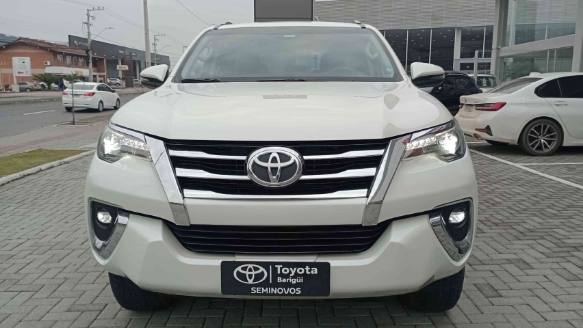 toyota hilux sw4 2.8 srx 4x4 16v turbo intercooler diesel 4p automatico 2019