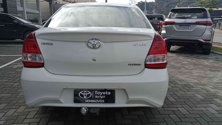 toyota etios 1.5 platinum sedan 16v flex 4p automatico 2018