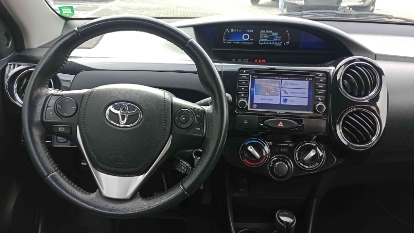 toyota etios 1.5 platinum sedan 16v flex 4p automatico 2018