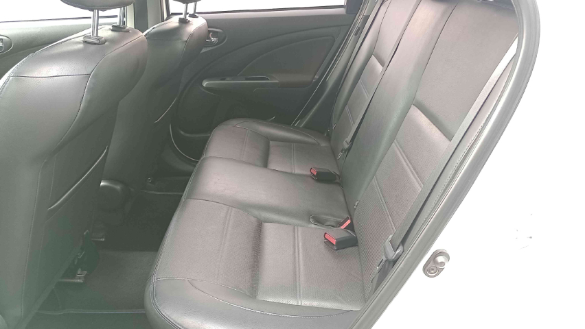 toyota etios 1.5 platinum sedan 16v flex 4p automatico 2018