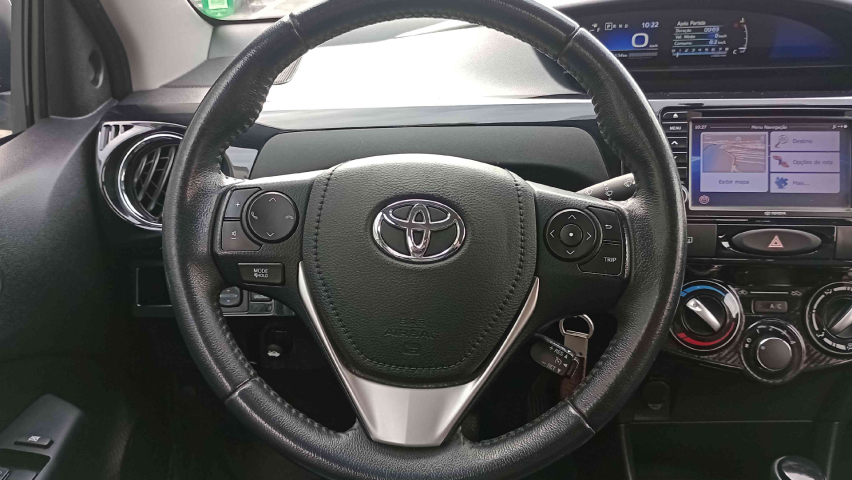 toyota etios 1.5 platinum sedan 16v flex 4p automatico 2018