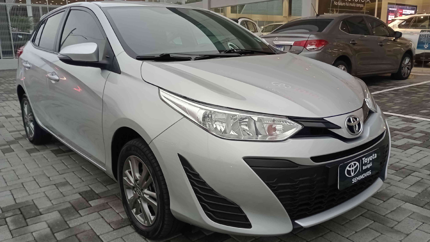 toyota yaris 1.5 16v flex sedan xl live manual 4p automatico 2020