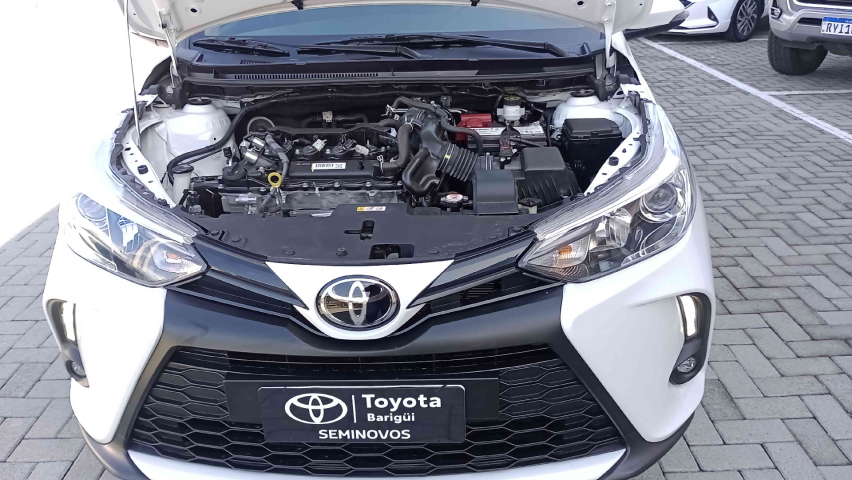 toyota yaris 1.5 16v flex sedan xs multidrive 4p automatico 2025