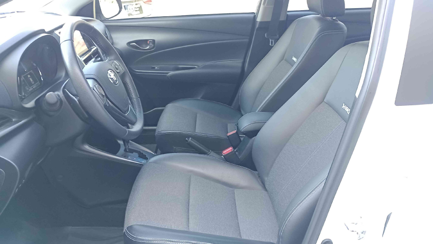 toyota yaris 1.5 16v flex sedan xs multidrive 4p automatico 2025