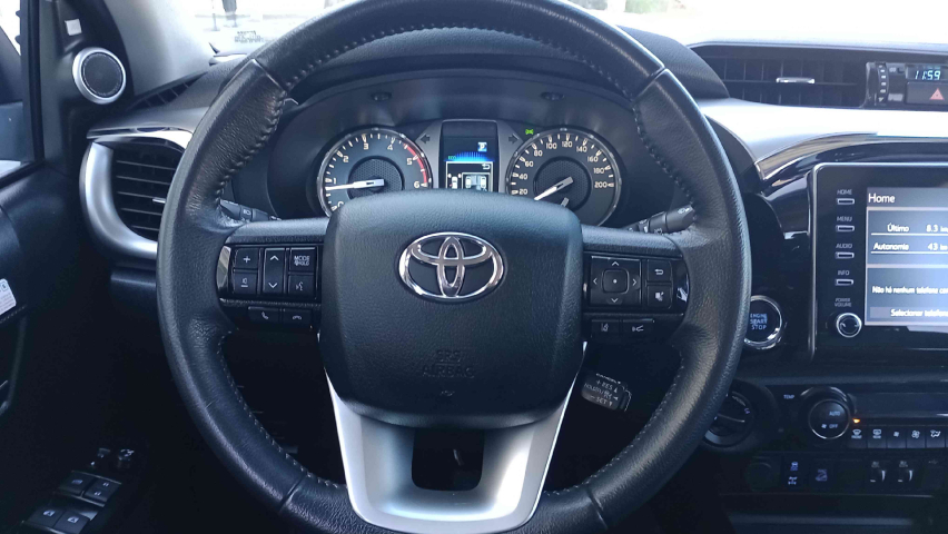 toyota hilux 2.8 d-4d turbo diesel cd srx 4x4 automatico 4p 2023