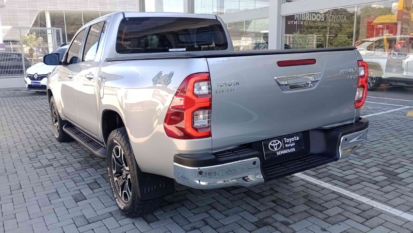 toyota hilux 2.8 d-4d turbo diesel cd srx 4x4 automatico 4p 2023
