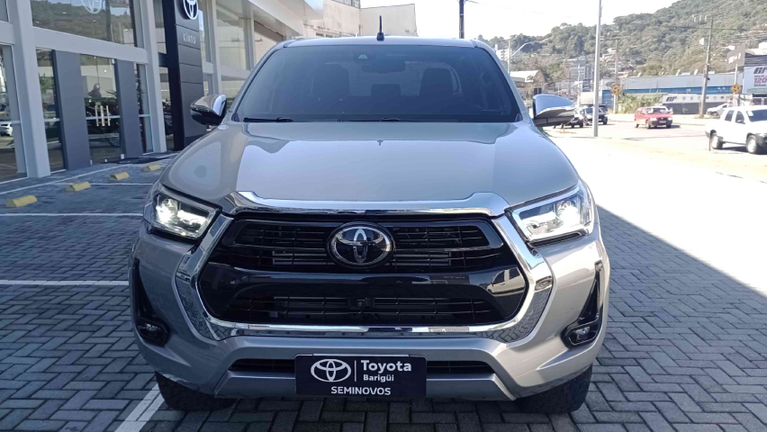 toyota hilux 2.8 d-4d turbo diesel cd srx 4x4 automatico 4p 2023