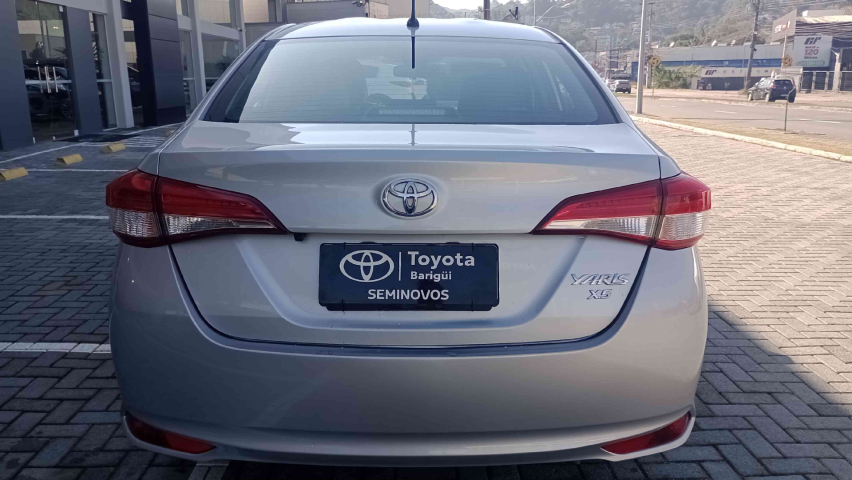 toyota yaris 1.5 16v flex sedan xs connect multidrive 4p automatico 2023