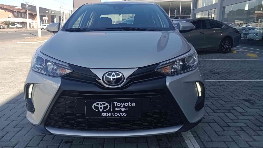 toyota yaris 1.5 16v flex sedan xs connect multidrive 4p automatico 2023