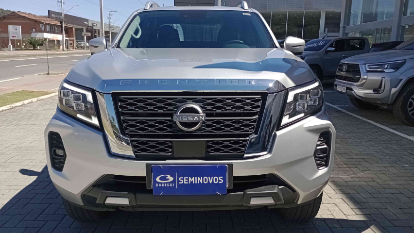 nissan frontier 2.3 16v turbo diesel platinum cd 4x4 automatico 4p 2025