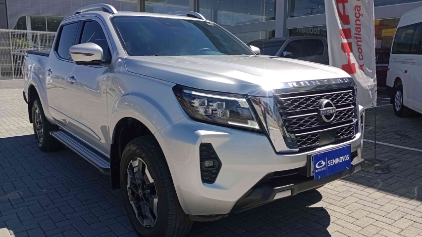 nissan frontier 2.3 16v turbo diesel platinum cd 4x4 automatico 4p 2025