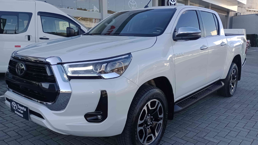 toyota hilux 2.8 d-4d turbo diesel cd srx 4x4 automatico 4p 2024
