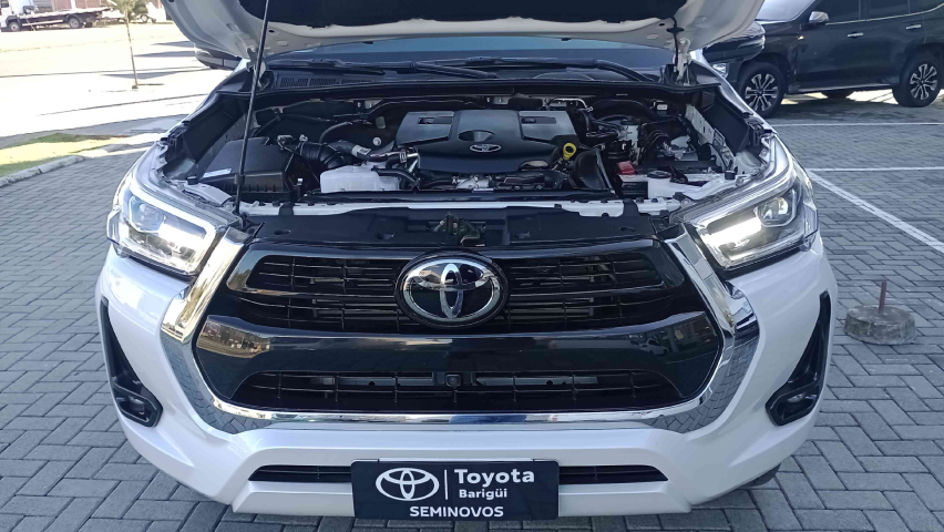 toyota hilux 2.8 d-4d turbo diesel cd srx 4x4 automatico 4p 2024
