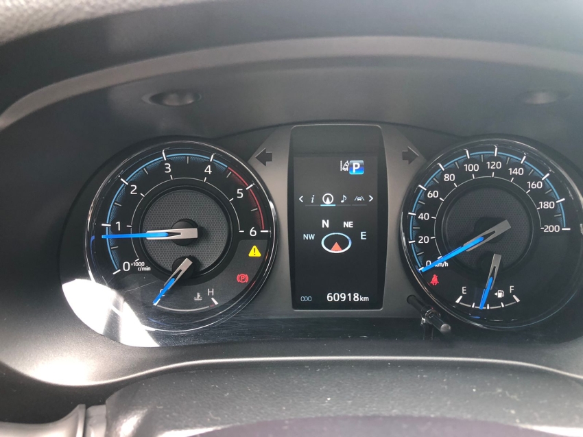 toyota hilux 2.8 d-4d turbo diesel cd conquest 4x4 automatico 4p 202416