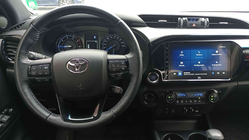 toyota hilux 2.8 d-4d turbo diesel cd conquest 4x4 automatico 4p 2024