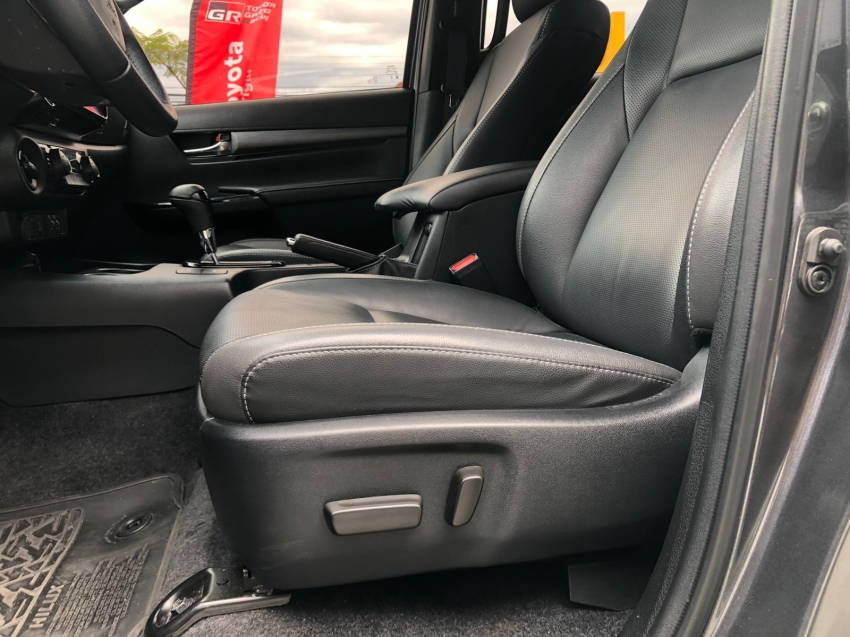 toyota hilux 2.8 d-4d turbo diesel cd conquest 4x4 automatico 4p 202418