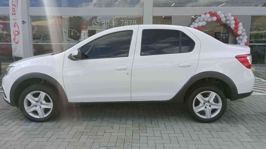 renault logan 1.6 16v sce flex zen x-tronic 4p automatico 2020