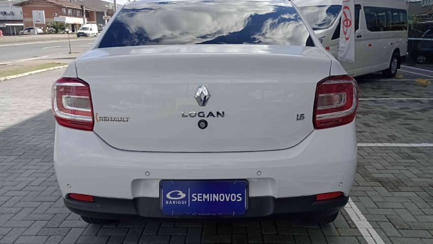 renault logan 1.6 16v sce flex zen x-tronic 4p automatico 2020