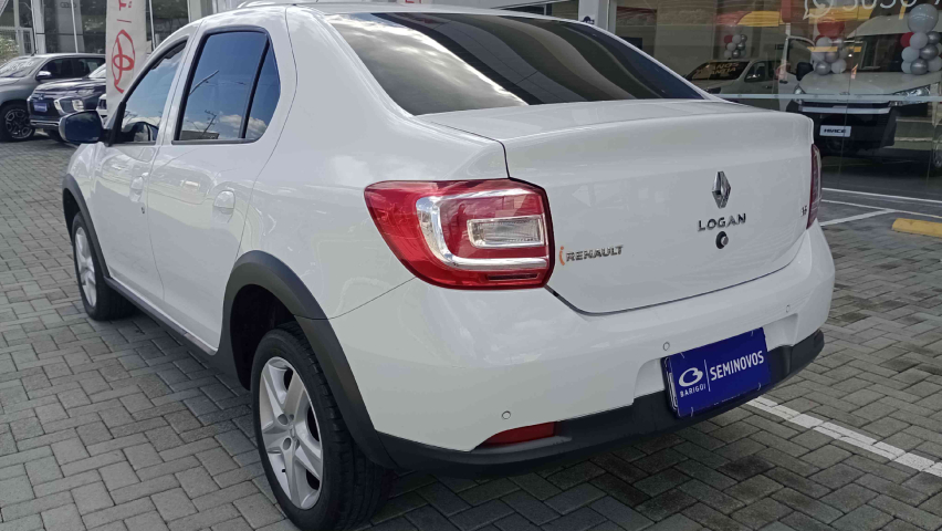 renault logan 1.6 16v sce flex zen x-tronic 4p automatico 2020