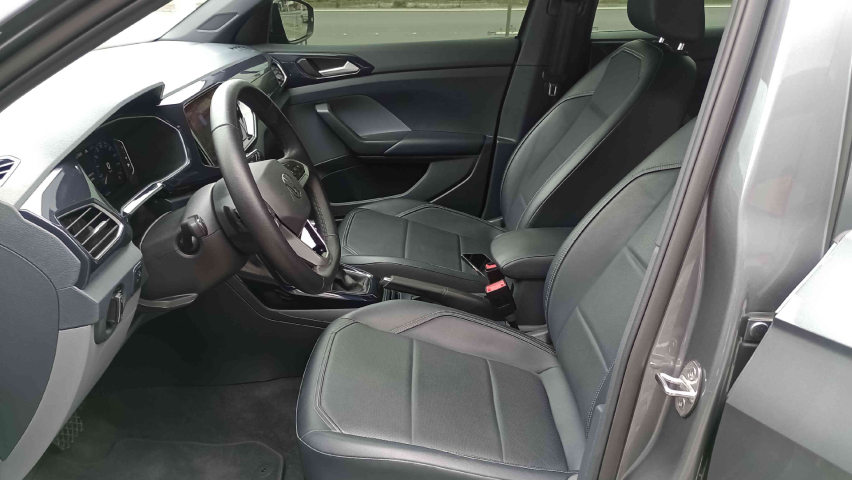 volkswagen t-cross 1.0 200 tsi total flex comfortline automatico 4p 2024