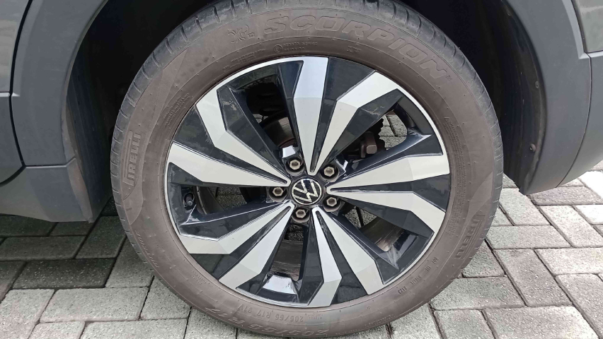 volkswagen t-cross 1.0 200 tsi total flex comfortline automatico 4p 2024