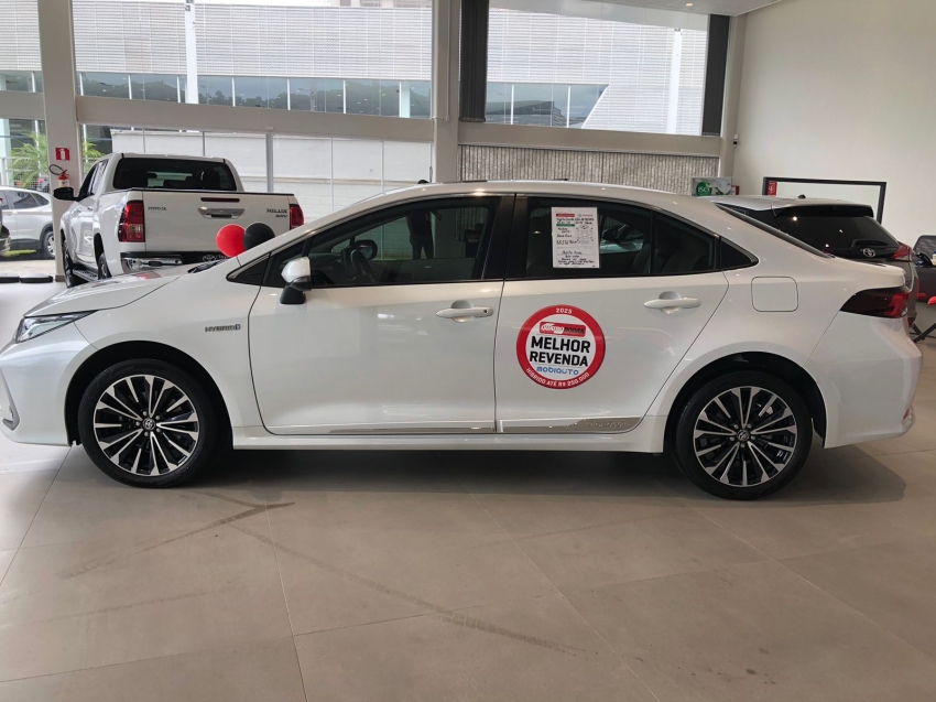 corolla altis hibrido premium1